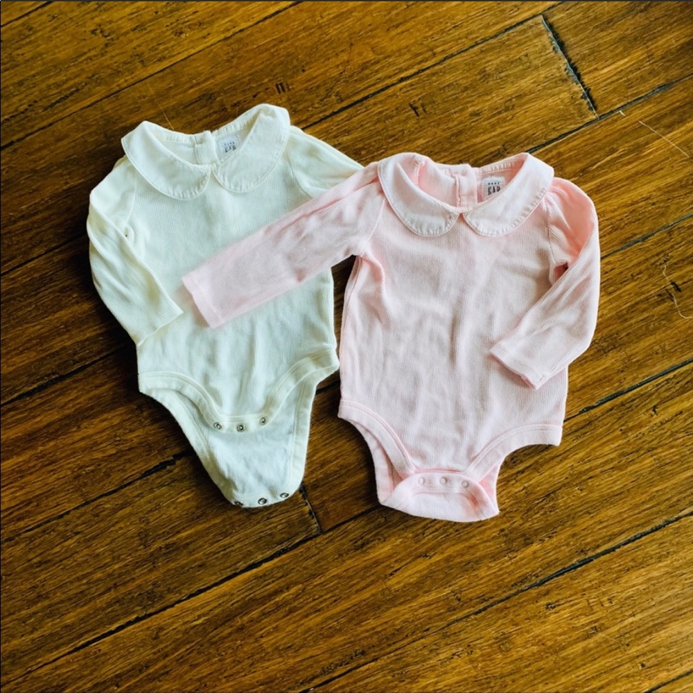Gap Peter Pan Collar Ribbed bodysuits 6-12 months